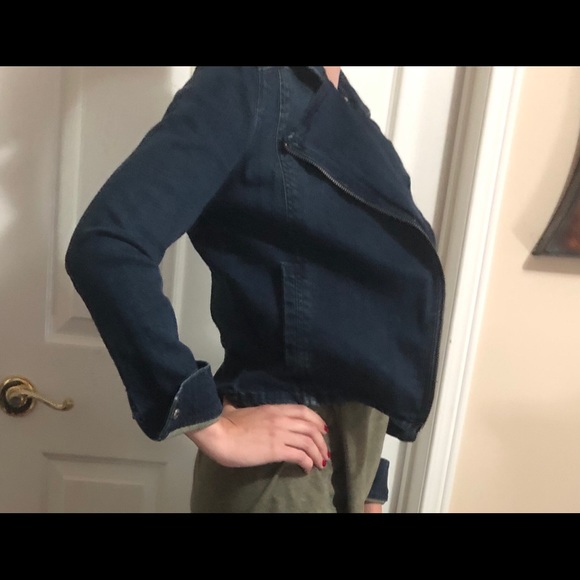 Joe Fresh crop Jean jacket - Picture 3 of 4
